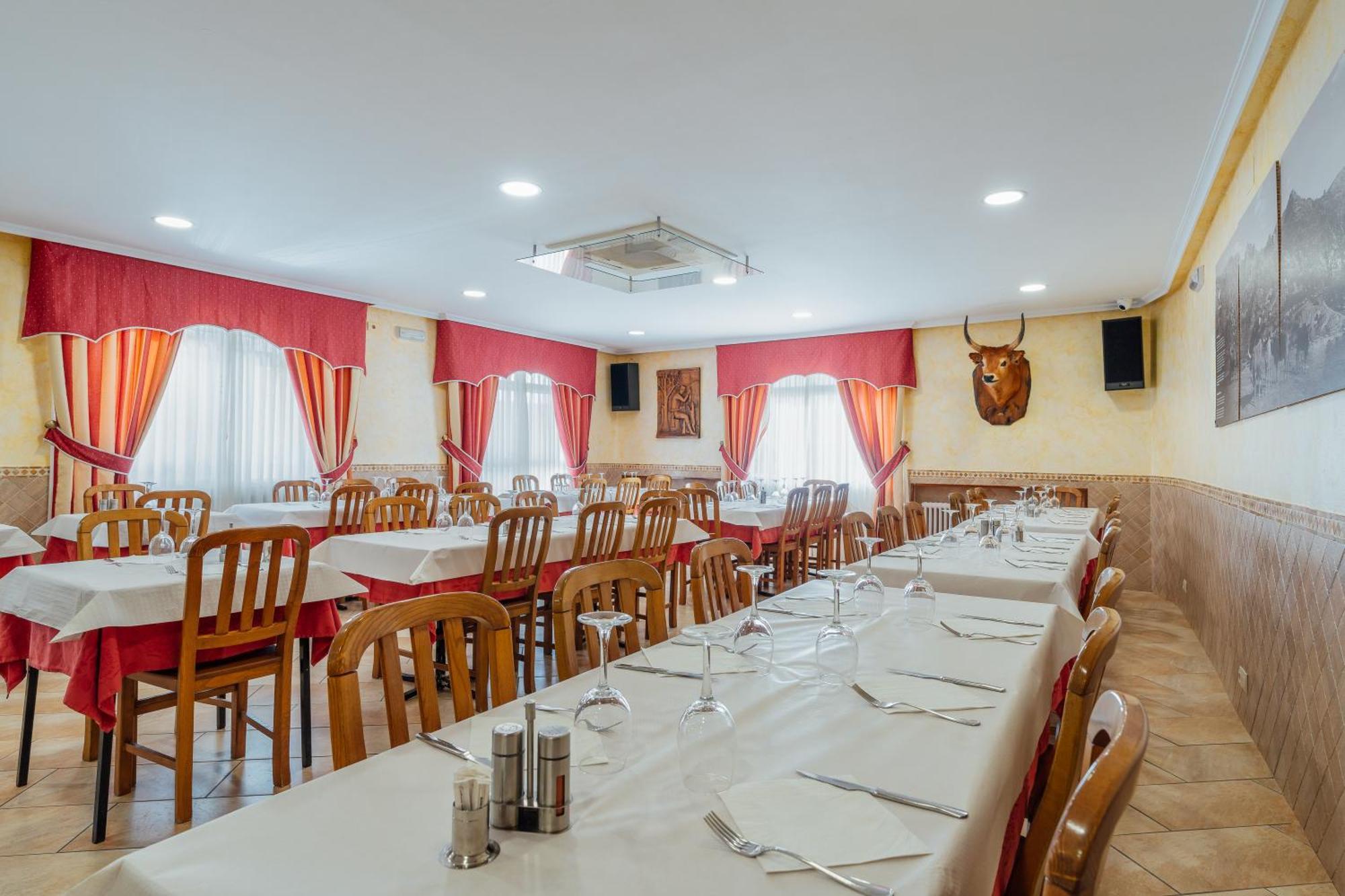 Hotel Restaurante Cazador Pereiro Eksteriør bilde